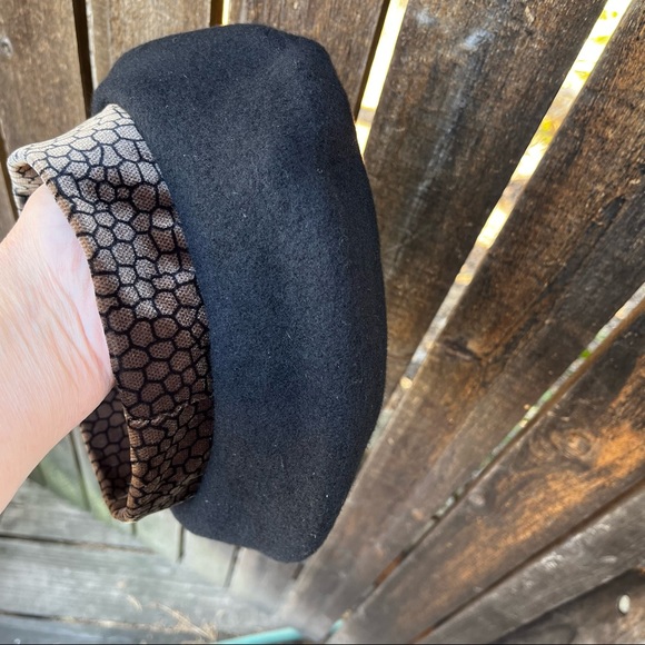 Black Wool Beret With Brown Velvet Trim - Picture 10 of 17